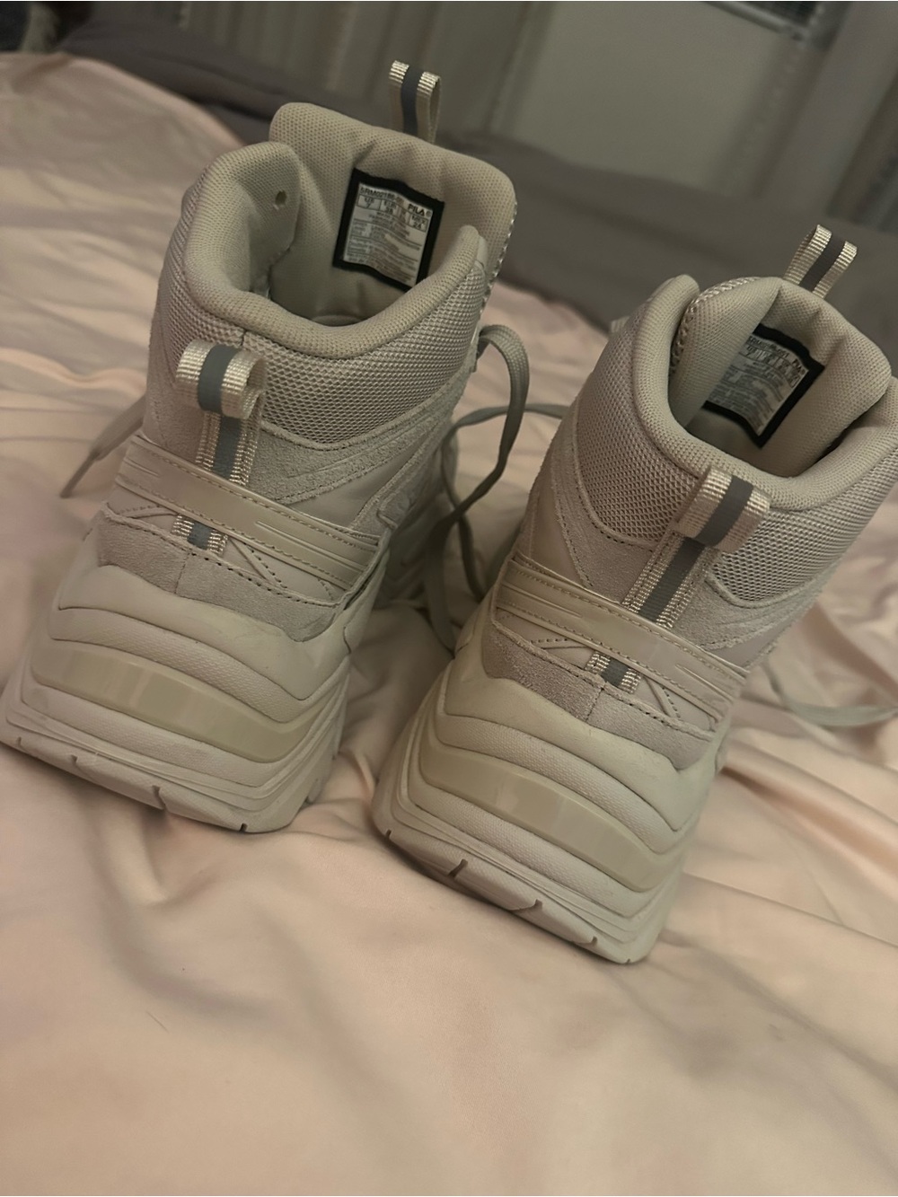 FILA | Electrove 2 High-Top Sneakers in Cream and Light Gray - Picture 10 of 11